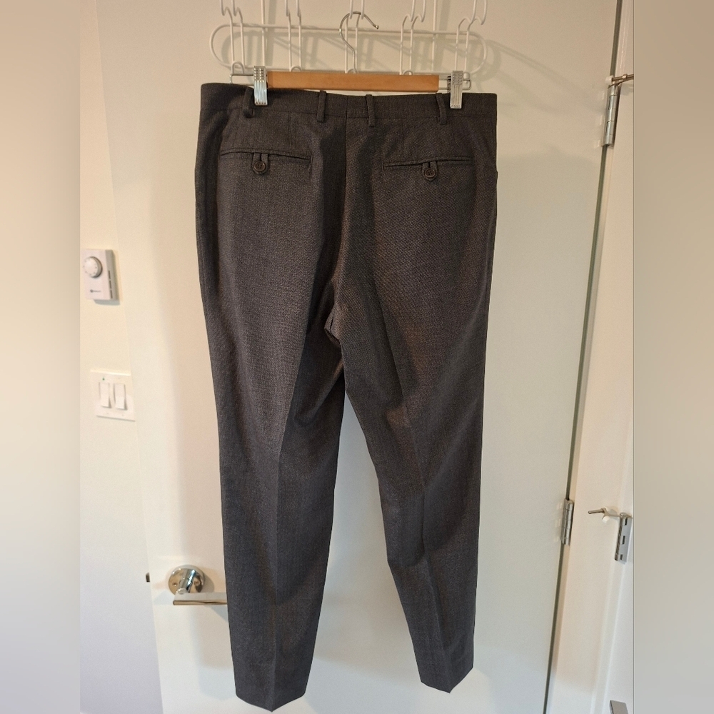 Canali Men's 100% Wool Gray Dress Pants (Size 36 x 30-31)